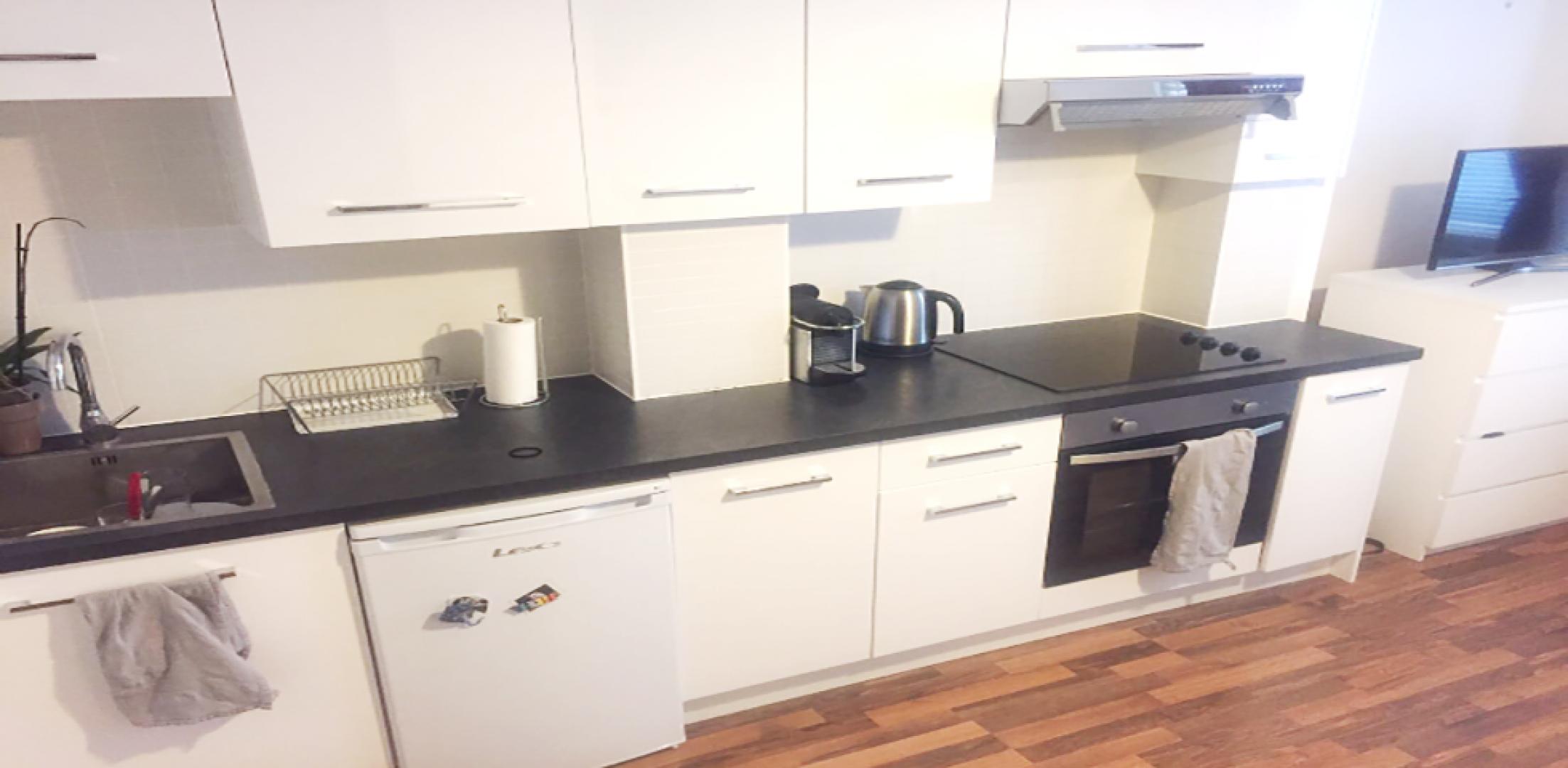 			UNDER OFFER , Studio Apartment, 1 bath, 1 reception Apartment			 Sherriff Road, WEST HAMPSTEAD